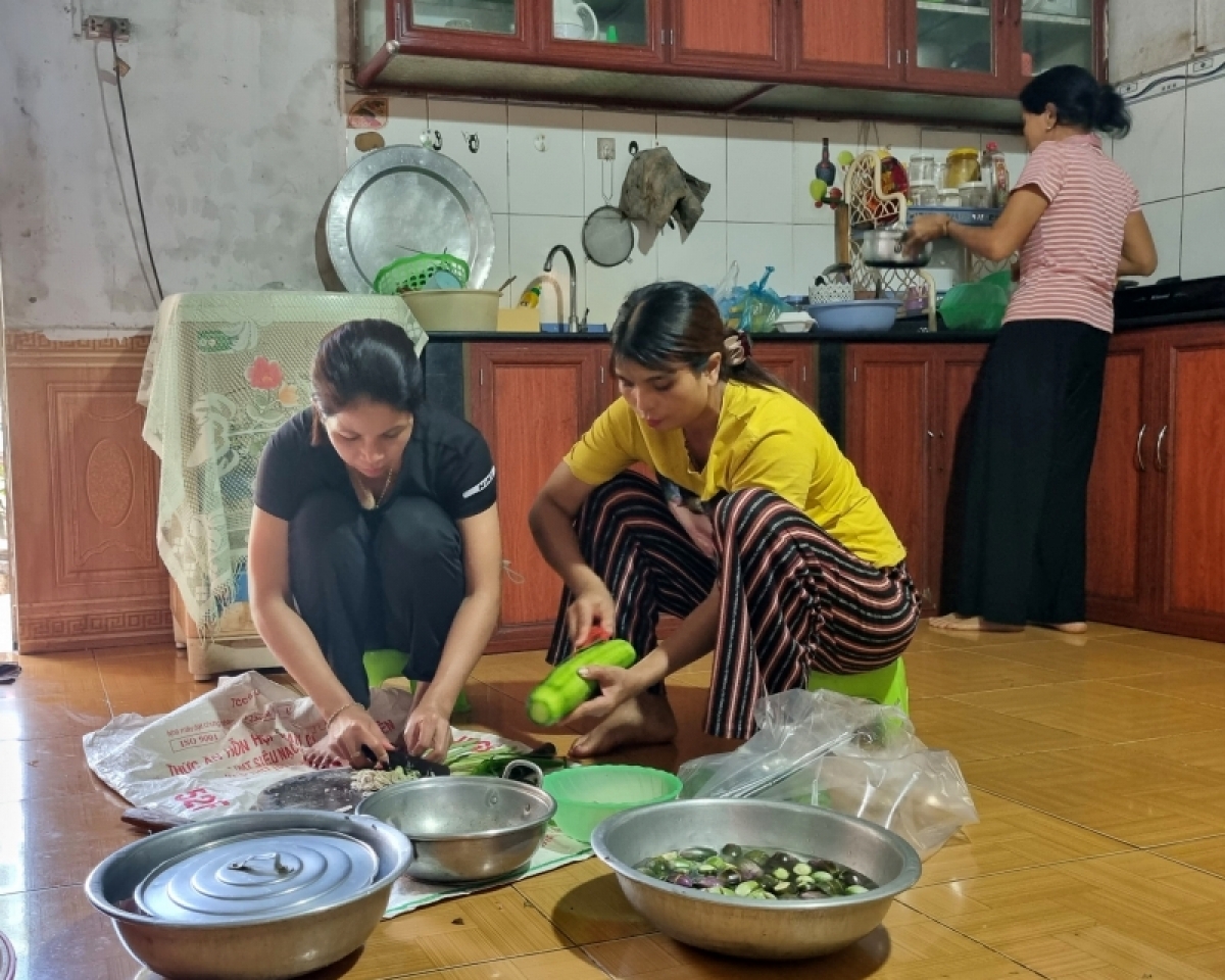 

Pế hmê kơchâi ăm khu lêng kuăn pơlê pêi cheăng gâk kring 