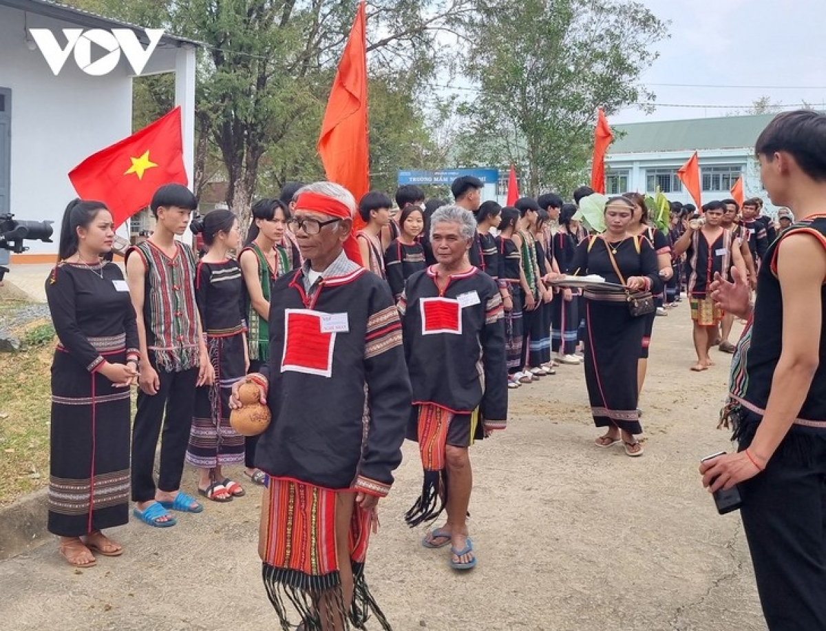 Adat ieu yang likau ka lamen tuk halei jeng hu prein yava khang kadang