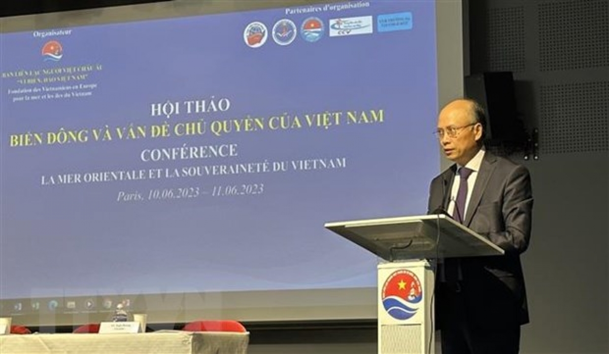 Tâm nchră khoa học đah nkô̆ “Dak lêng Biển đông ndrel nau ƀư tơm bah Việt Nam”