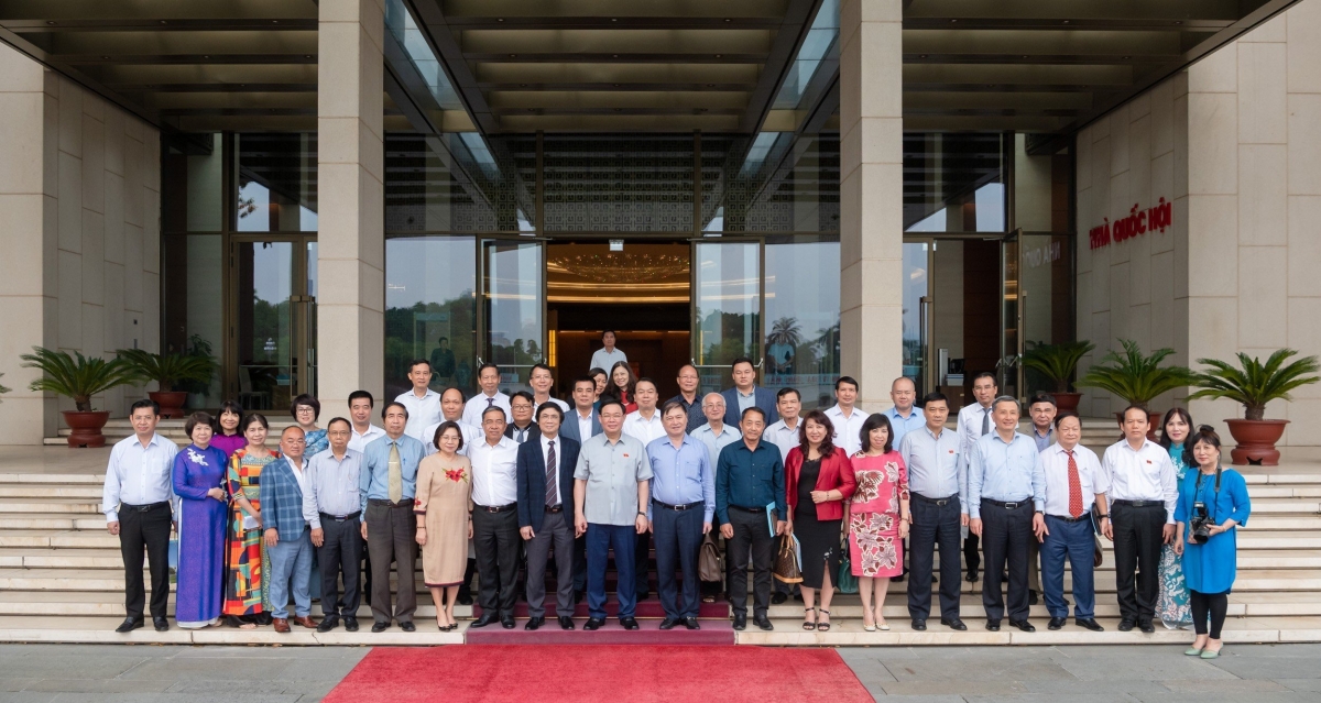 Củ tịc Quôk hội ồng Vương Đình Huệ tìp mat Mpồl rơndap ù tiah bơtàu tơnguh tiah drà Việt Nam