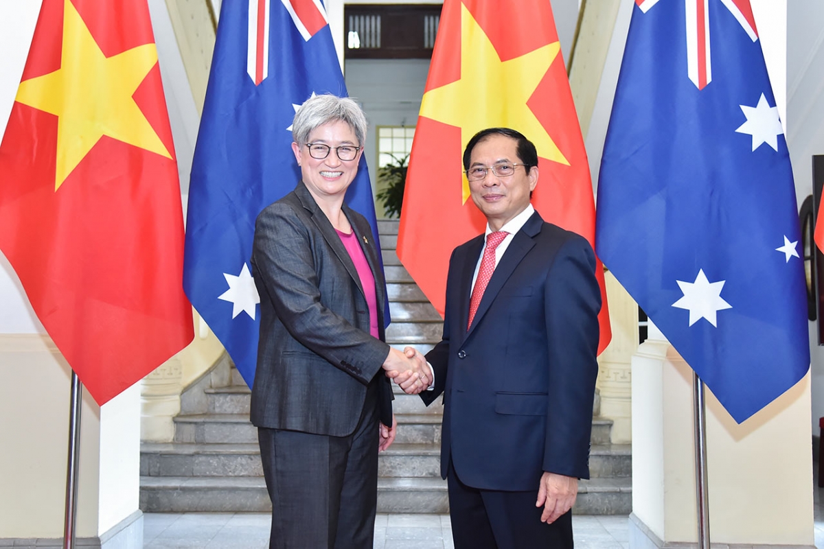 Ƀộ trưởng Ngoại giao ồng Bùi Thanh Sơn mờ Ƀộ trưởng Ngoại giao lơgar Australia mò Penny Wong