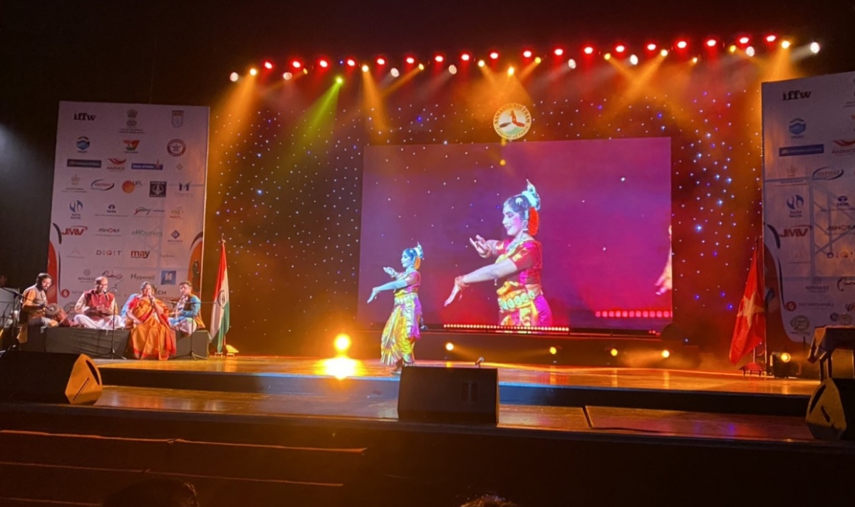 Dùl jơnau đơs crih tam ya bơh mpồl lơgar Ấn Độ dê