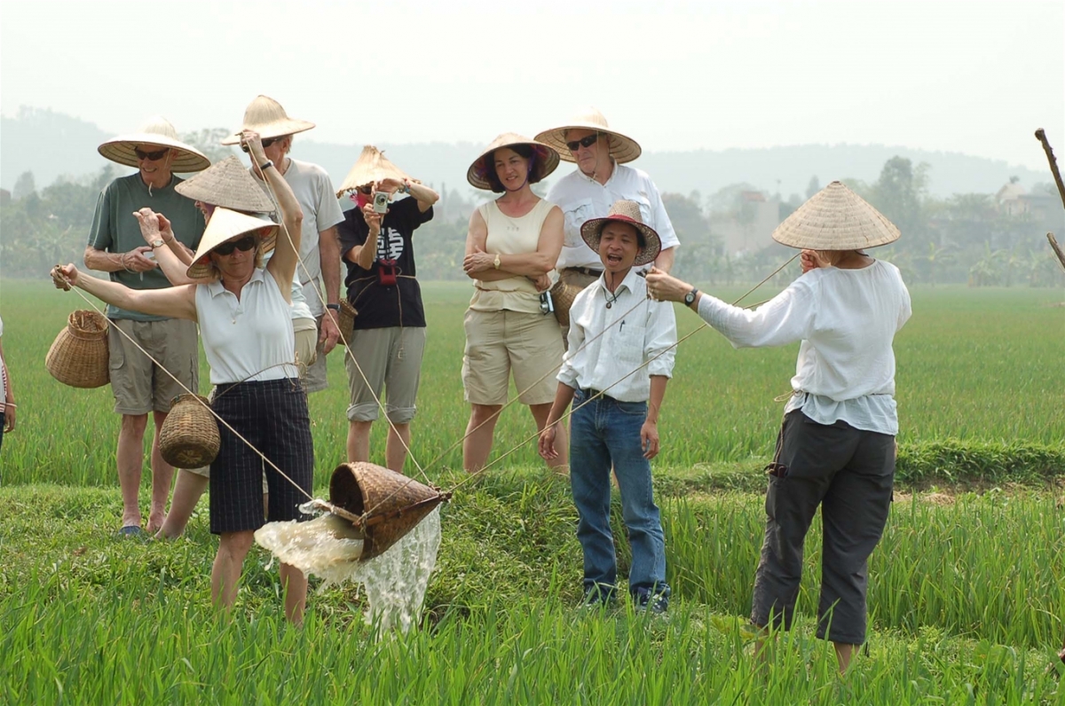 Dom labik nao tal ka tuai ravang iek du lịch ngak nong dak harei dak rilo janih