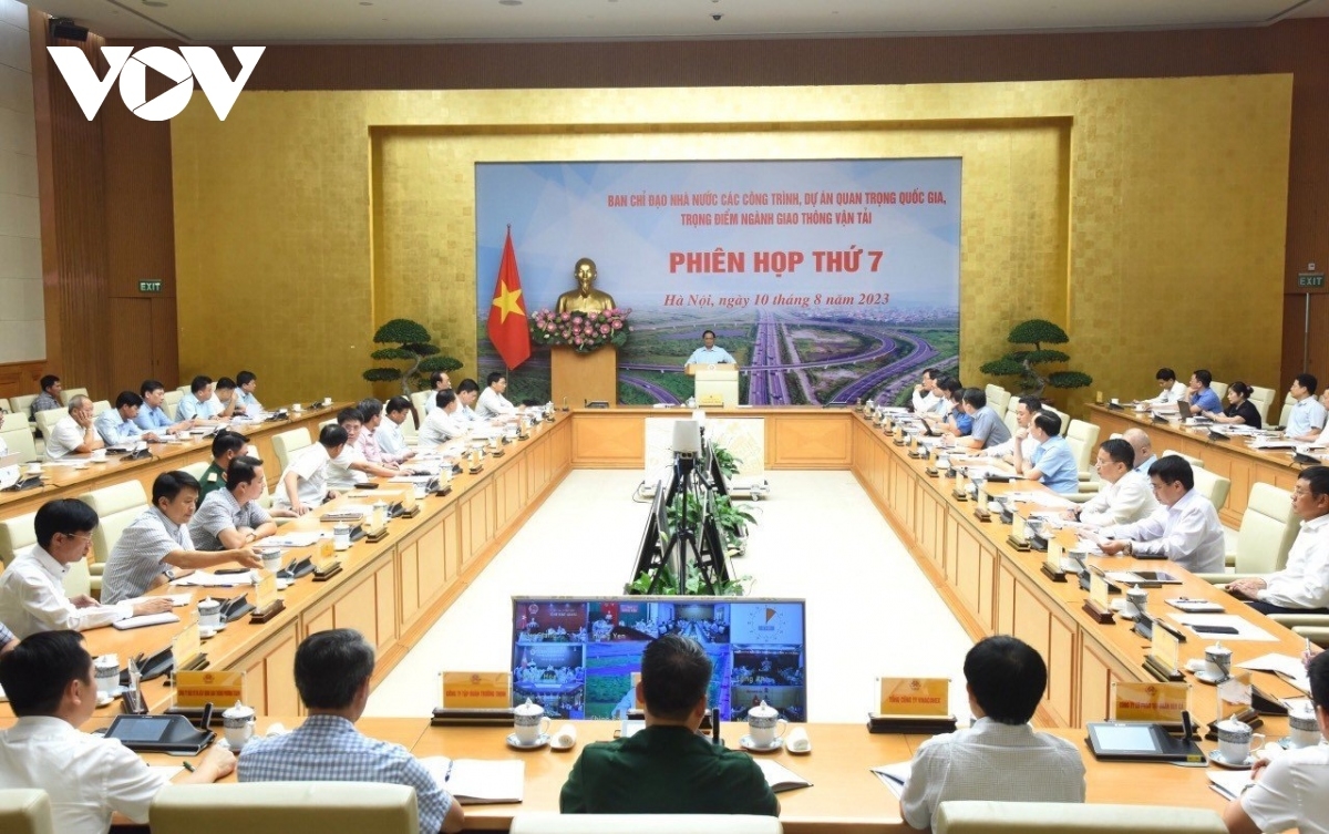 
Thủ tướng Phạm Minh Chính pơgơ̆r ‘măng hop akŏm Anih pơgơ̆r jang teh đak rim tơdrong jang, tơdrong vă jang gĭt kăl