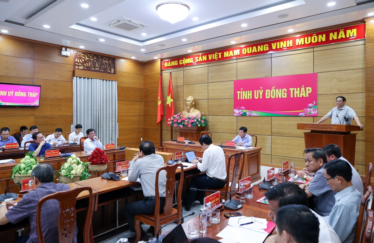 

Pôa Phạm Minh Chính, Ngế pro xiâm hnê ngăn tơnêi têa  tối tơbleăng hnê mơhno a rôh pêi cheăng