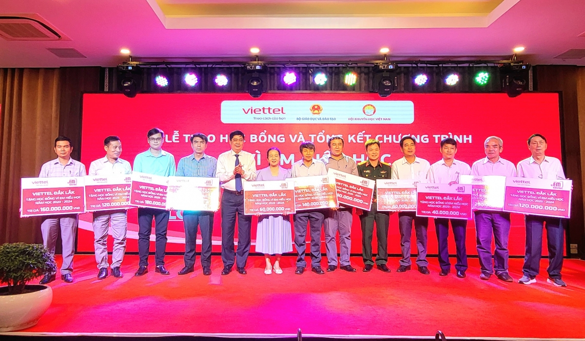 
610 bơnah priă dong kờl bơsram geh jàu ai ală kơnòm bơsram rƀah
mơya bơsram jak in tàm càr Dăk Lăk