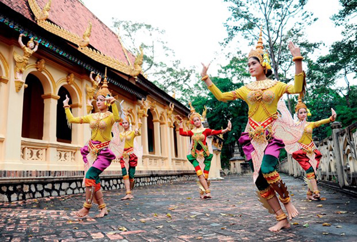Tìm hiểu trang phục dân tộc ê đê - Vẻ đẹp truyền thống VN