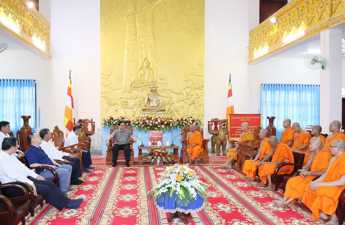 
Thủ tướng Cíñ phủ ồng Phạm Minh Chính tus còp, gờm chờ Mpồl Tam klăc ală cau kơđơng Yàng Phờk kờñ gơboh Dà lơgar càr Trà Vinh