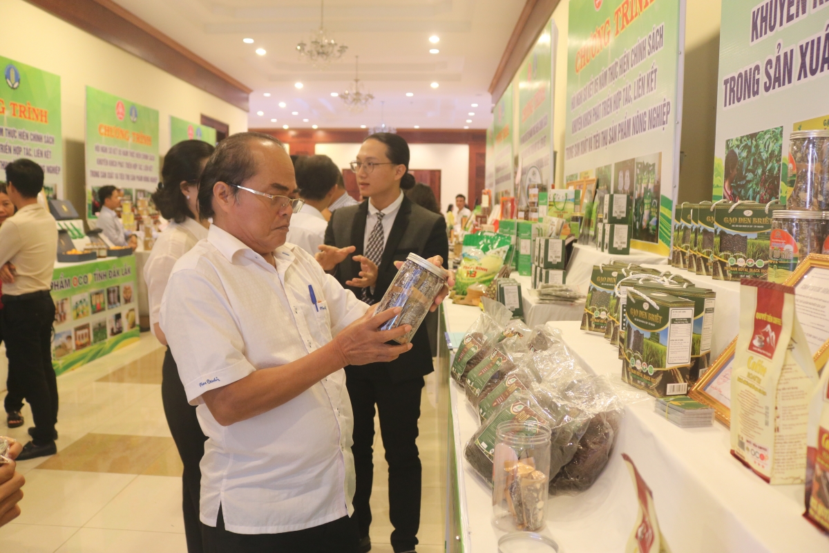 

Tơmeăm pê lo ing chiâk a dêi Dak Lak tơ’lêi châ tê mơdró a kơchơ kơnôm tơrŭm cheăng pro pơxúa kế tơmeăm