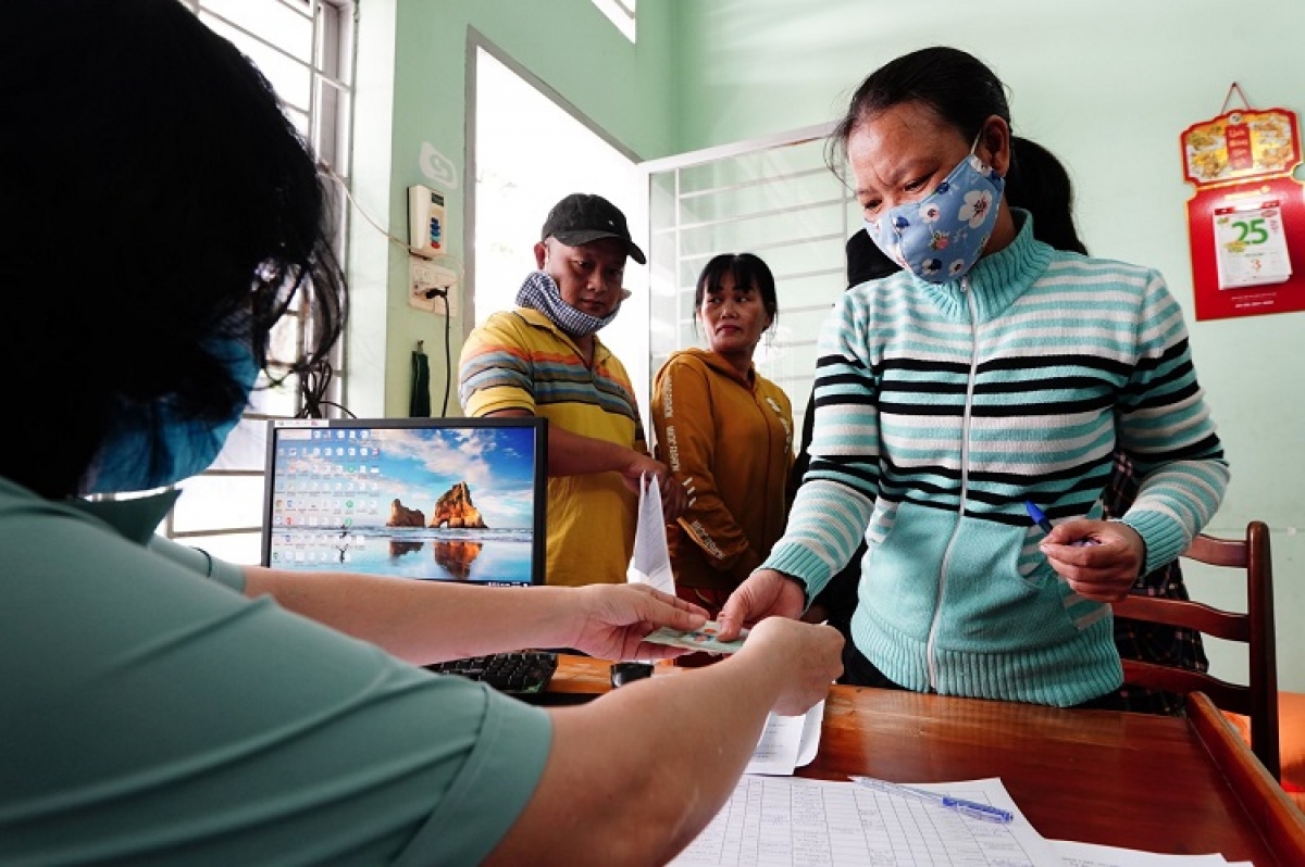 Urang hu tut angan daok di labik daok hu yah klak, mek veik tui harak di jabat kanja hu thẩm quyền