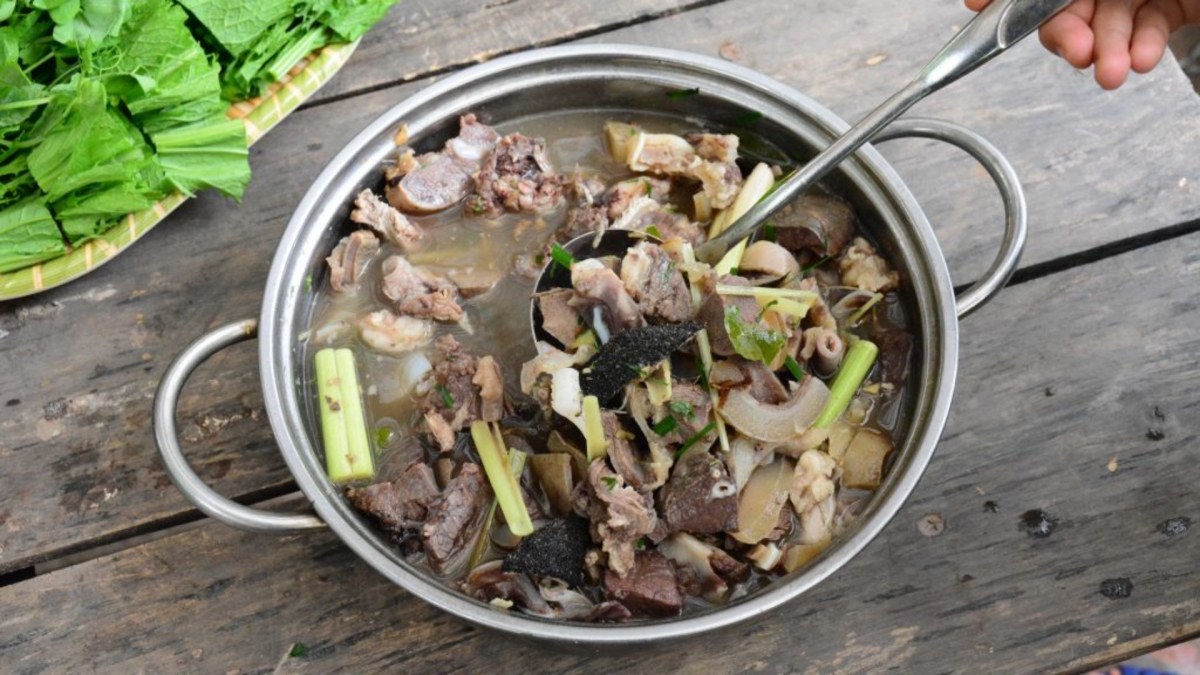 Thắng cố ngựa (Ảnh/Pao Quán)