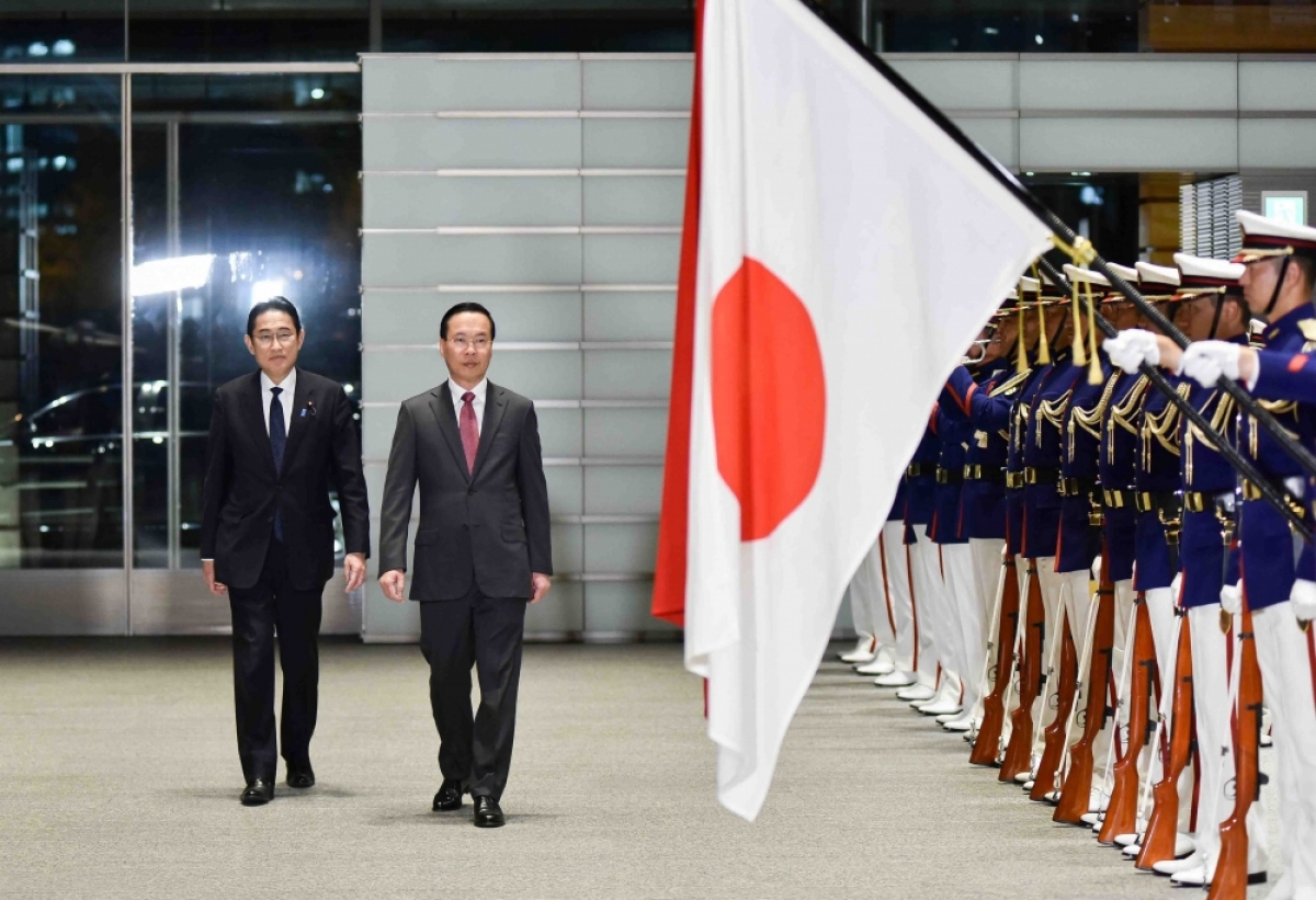 Khua dêh čar Japan, Kishida Fumio hăng Khua mir sir Võ Văn Thưởng pơdăp tơhan