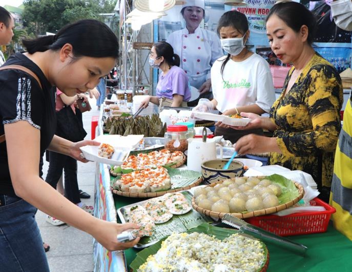 Yaih khan ka dom pandap mbang huak biak karei