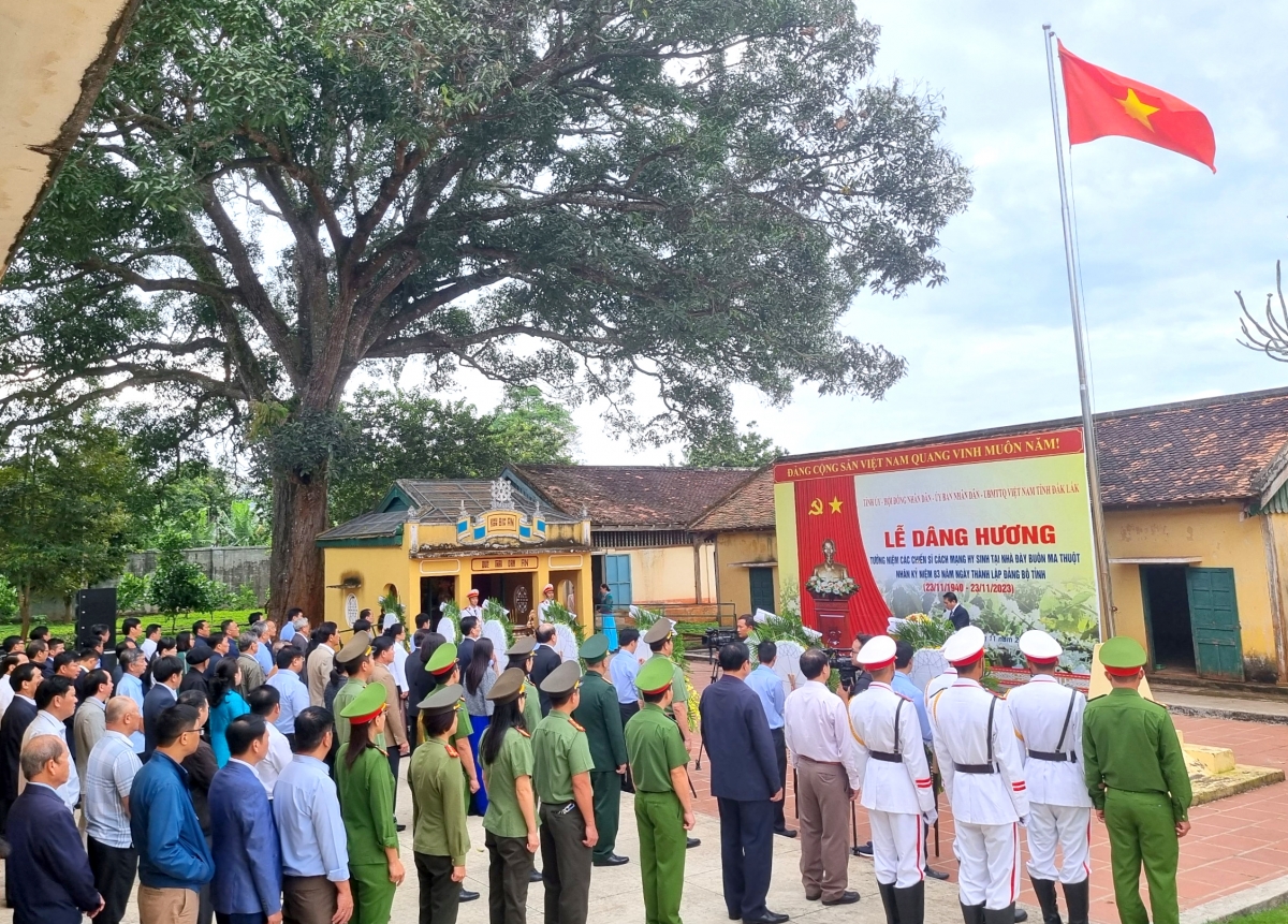 Dak Lak pơyơr guang bơnga hơdor glăi tal 83 thun akŏ pơdong anom bruă ping gah lơ 23/11