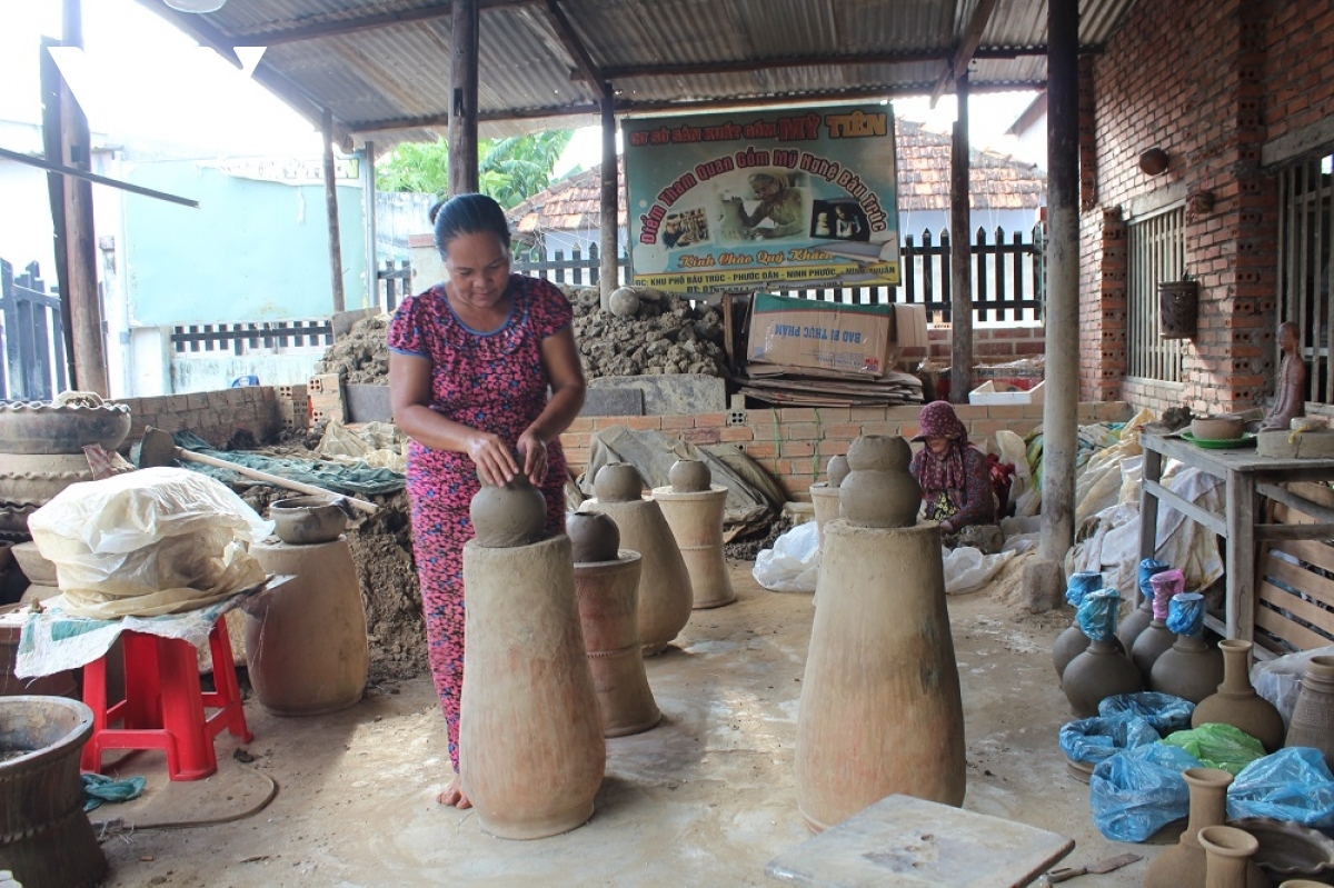 Lan am Bàu Trúc, Ninh Thuận