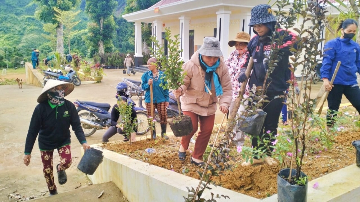 Choh n'loong prang zr’lụ trụ sở pa bhrợ âng chr’val. Cha nụp: VaRa