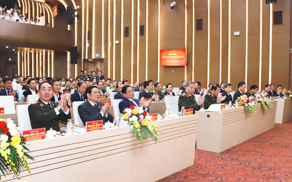 Thủ tướng Phạm Minh Chính, Bộ trưởng Tô Lâm cùng các đại biểu tại Hội nghị Công an toàn quốc lần thứ 79. Ảnh:cand.com.vn