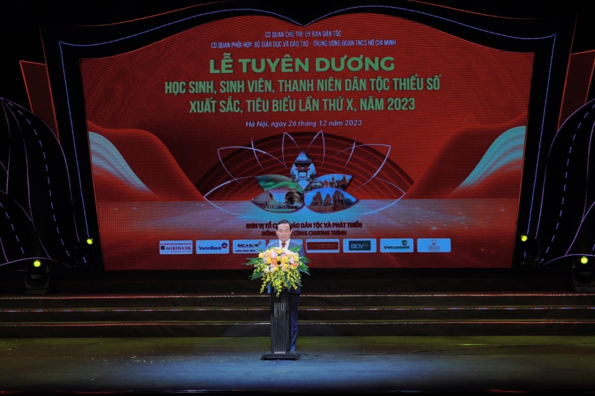 PTT Trần Lưu Quang pa prá đhị bhiêc bhan hơnh deh