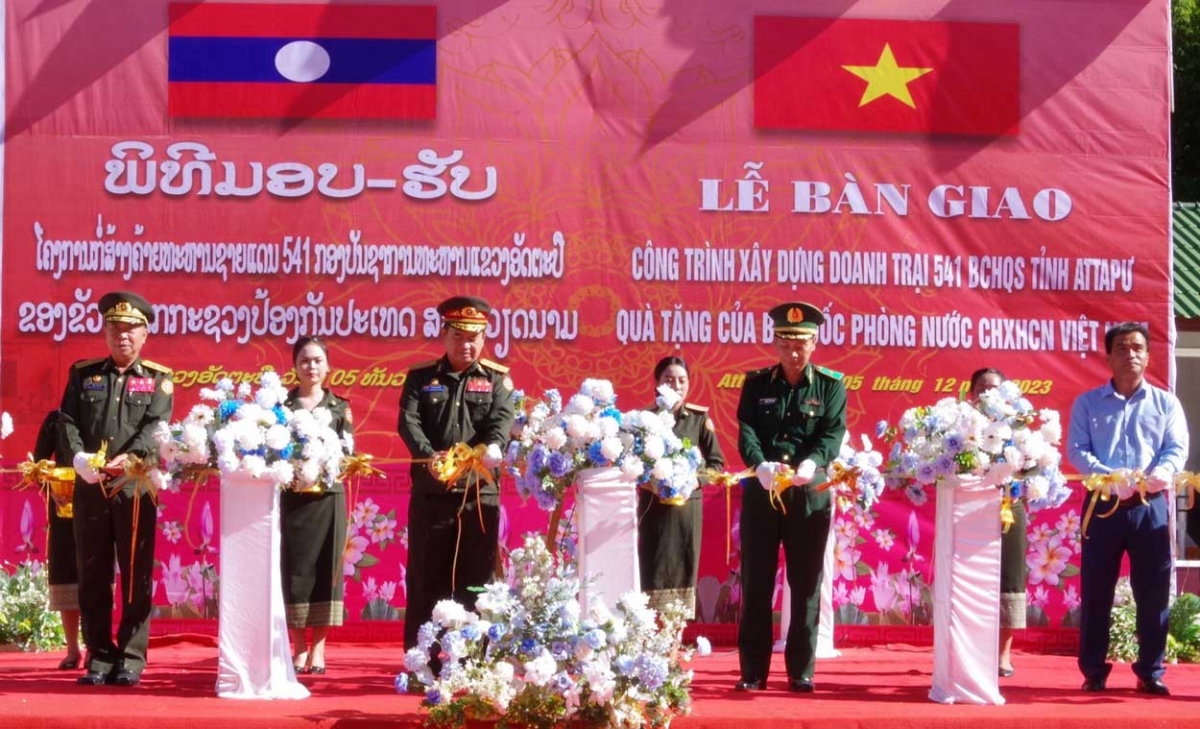 
Kwang bàng ala mat koh biài sơnđờm mut ngui, tàm jàu Pôs đồng Đại đội sền gàr tiah nhàr lơgar 541