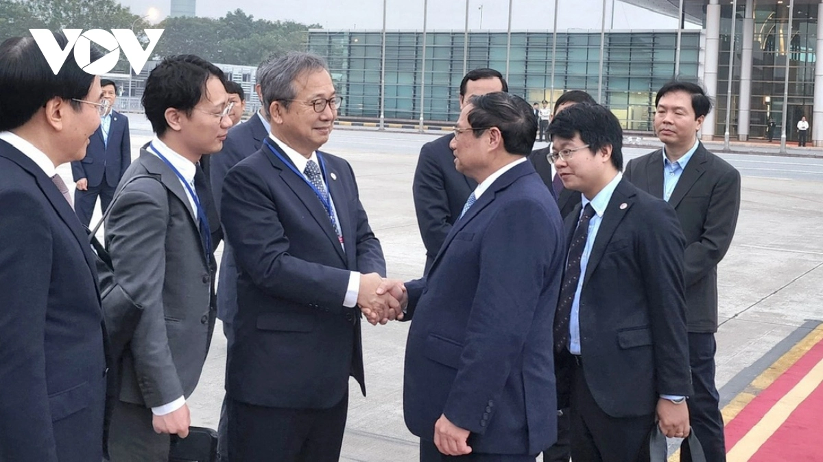 Thủ tướng Phạm Minh Chính k'đơơng a'cọ c'bhúh đại biểu bha lâng Việt Nam lướt ooy Nhật Bản.