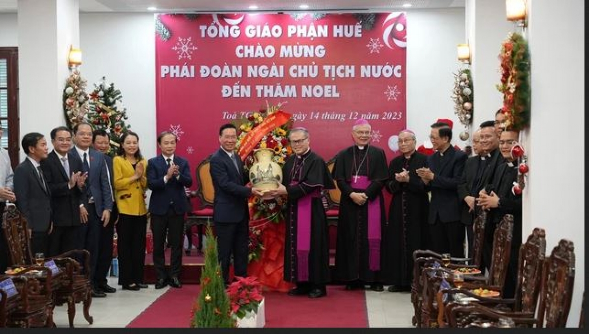 

Kăn xiâm hnê ngăn tơnêi têa Võ Văn Thưởng a rôh pôu Tổng Giáo phận Huế