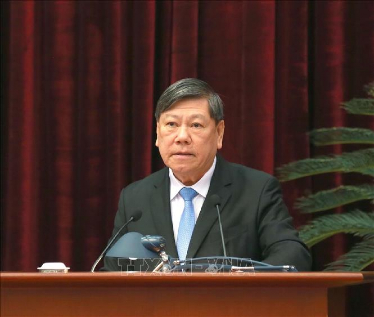 T'cooh Trần Văn Rón, Uỷ viên Trung ương Đảng, Phó Chủ nhiệm Thường trực Uỷ ban Kiểm tra Trung ương xay truih Báo cáo đhị hội nghị. Chanup: Phương Hoa/TTXVN