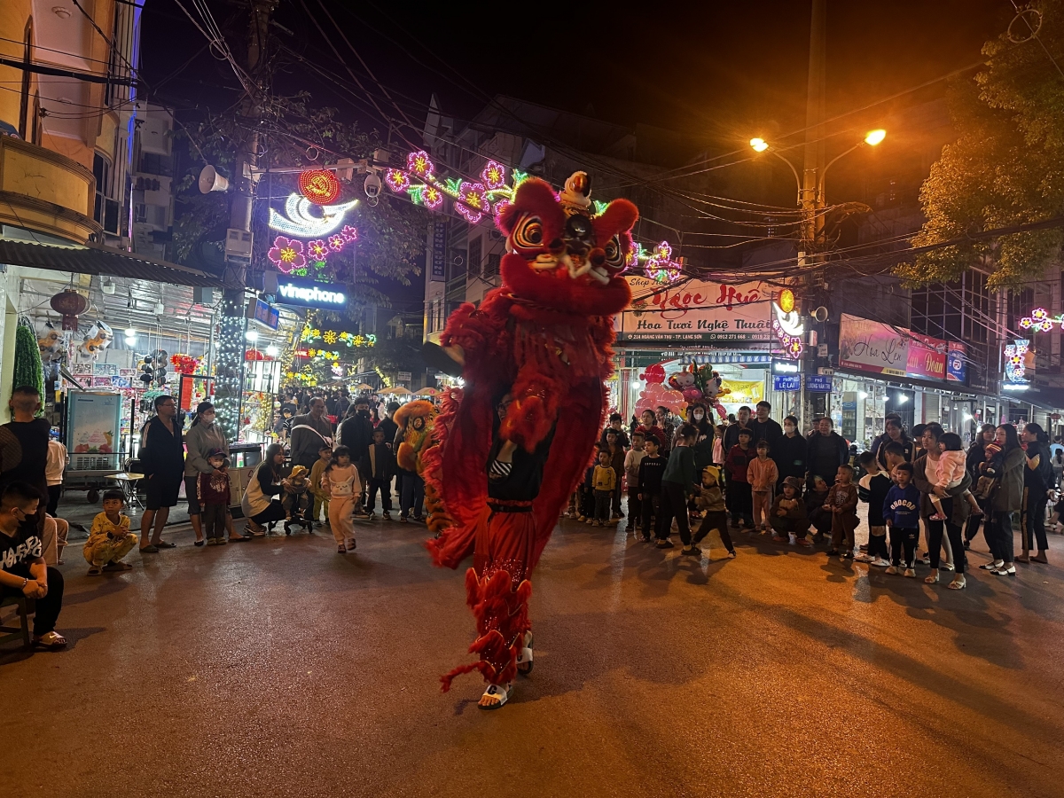 Phố đi bộ Kỳ Lừa đã trở thành "Điểm hẹn văn hóa", là loại hình du lịch hấp dẫn và đầy sôi động, qua đó phát huy tối đa tiềm năng, thế mạnh về du lịch, góp phần quảng bá hình ảnh văn hóa con người xứ Lạng tới du khách trong và nước.