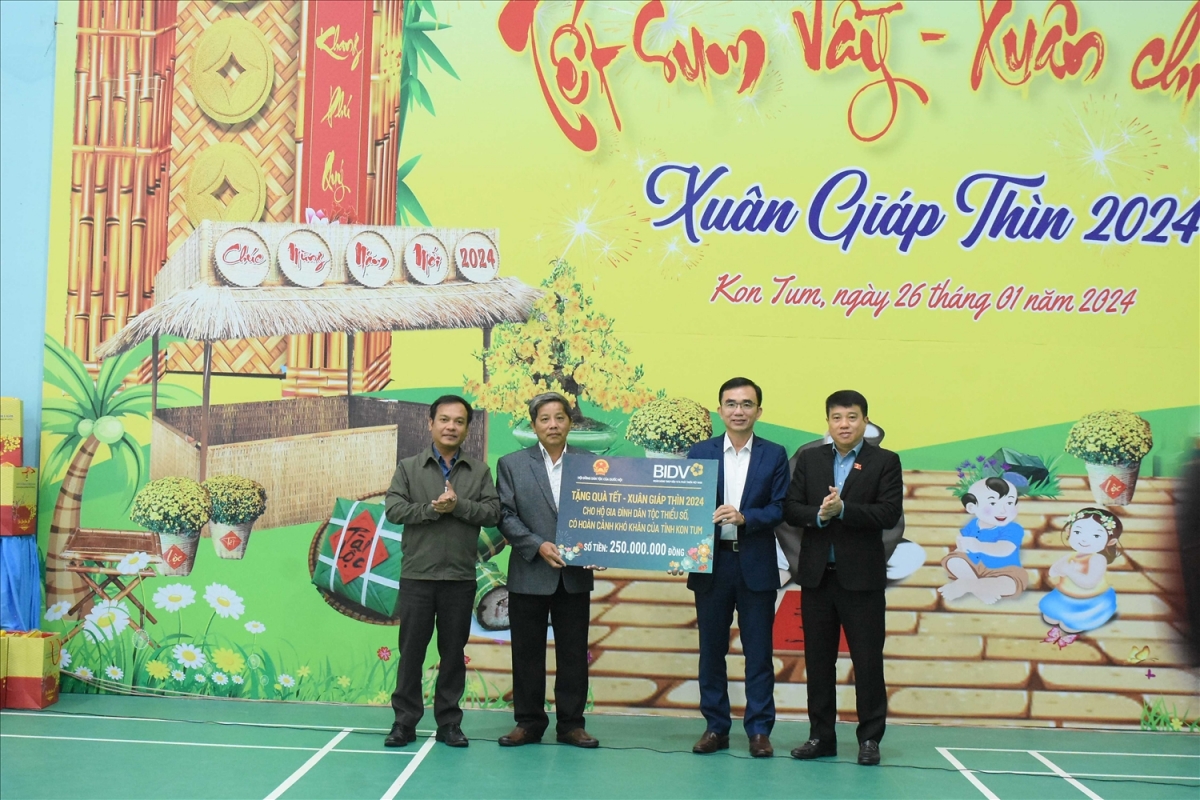 Cher đoọng ch'ner ha zâp pr'loọng đhanuôr acoon cóh lưm zr'nắh k'đhạp.​​​