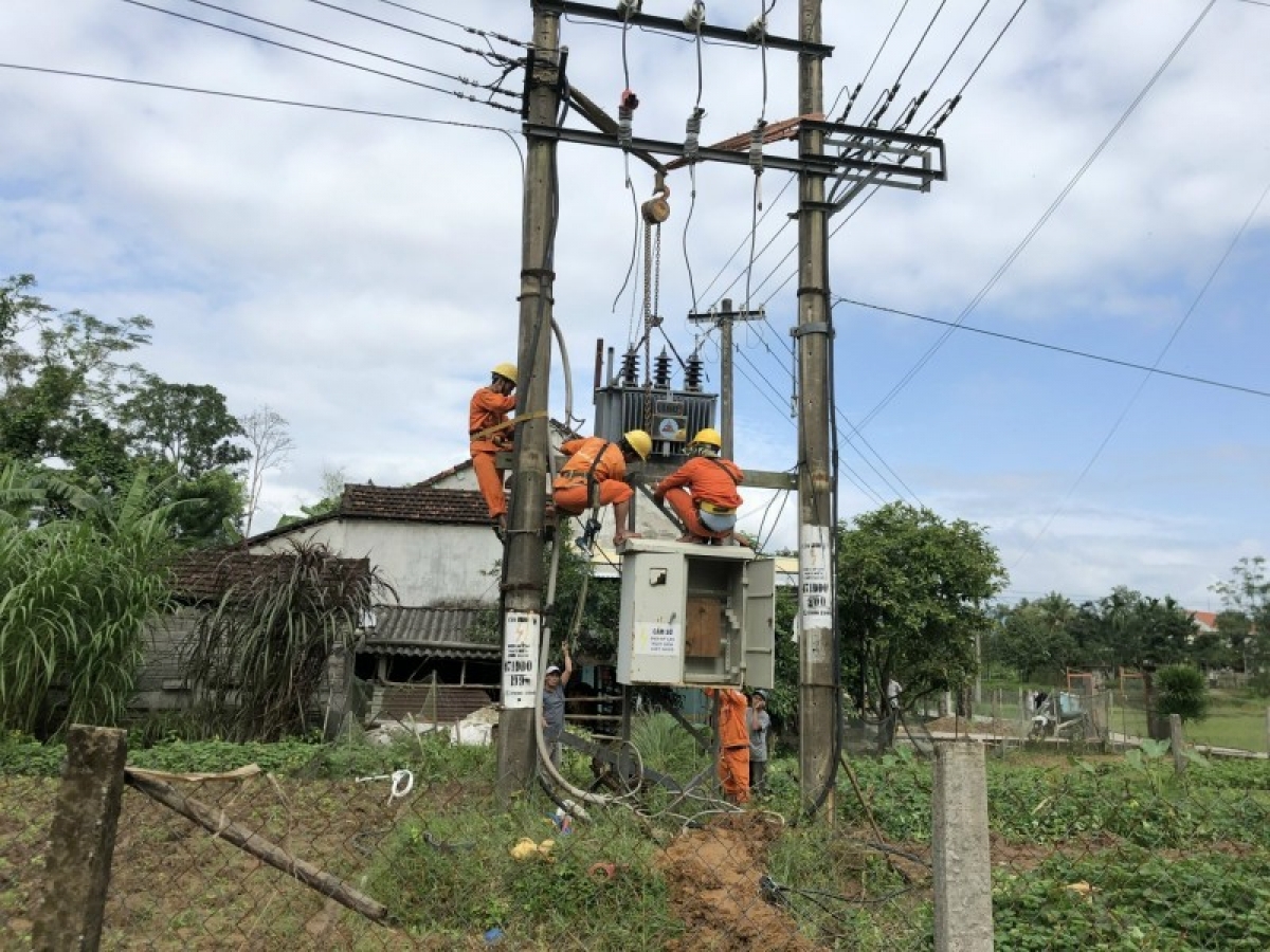 Quảng Nam k'đươi zâp Sở, ban ngành, đơn vị crêê tước têêm ngăn âng đơơng điện bêl Tết.