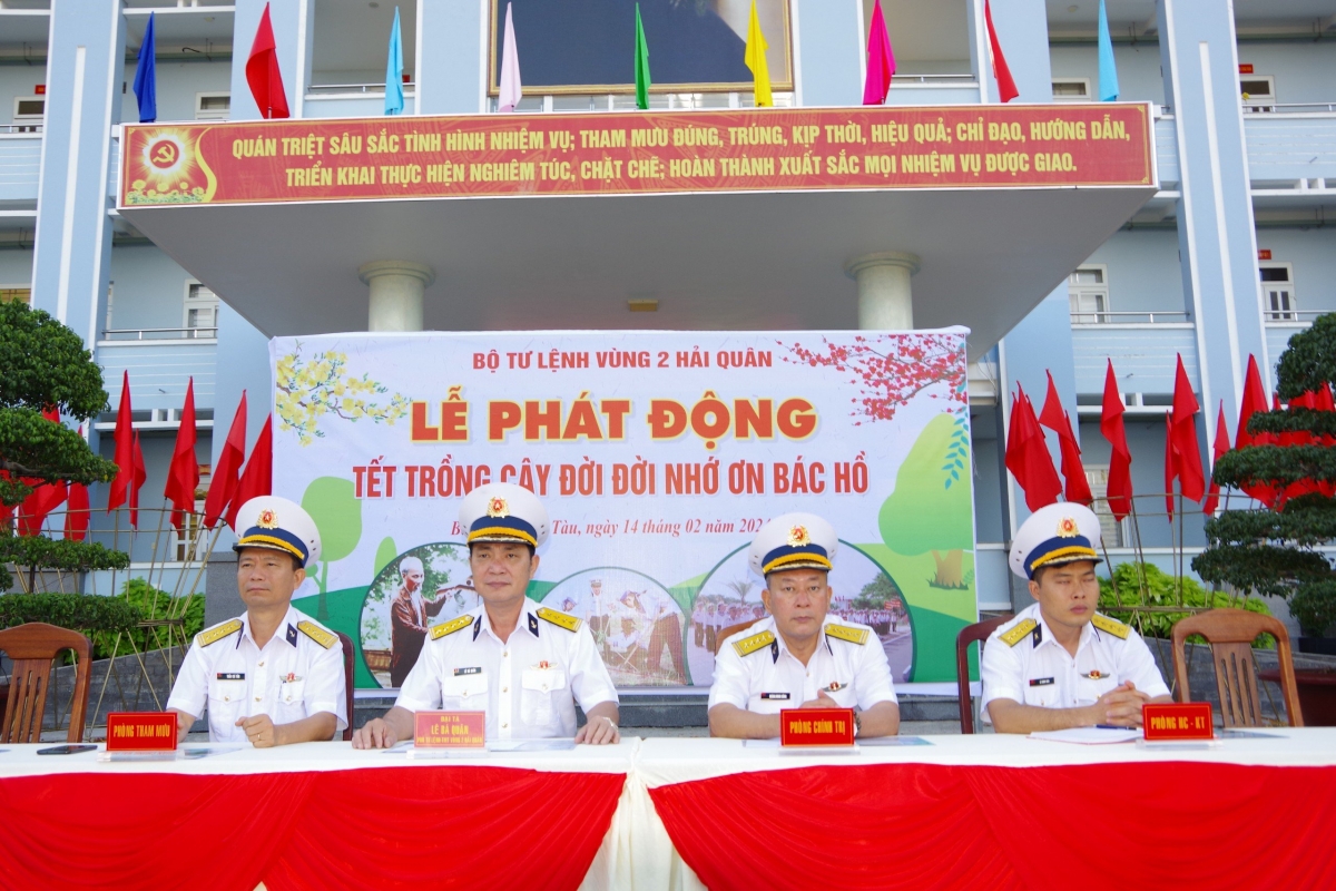 Mâu kăn teăng mâ veăng leh mơhnhôk Têt pêt loăng