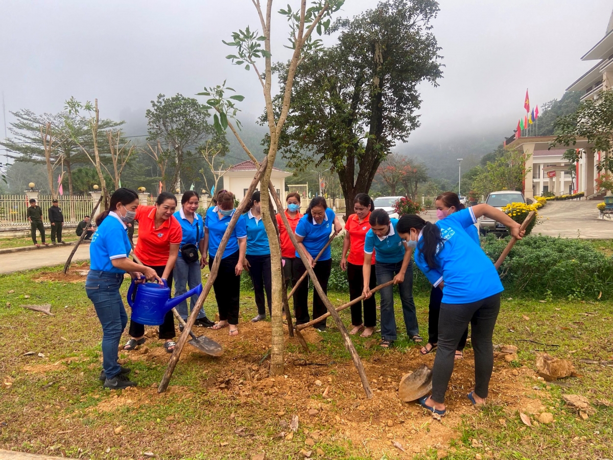 Hội apêê pân đil ting chóh n'loong.