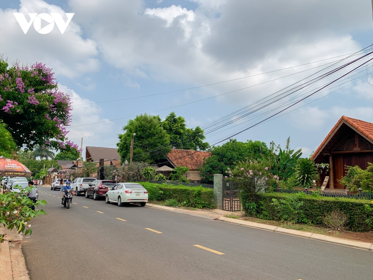 Tơmối troh ôm hyô a Akŏ Dhông