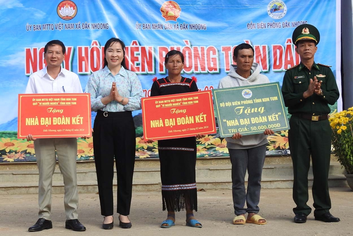 Gah đơng lam Mpồl ling sền gàr tiah nhàr dà lơgar càr Kon Tum mờ Ủy ƀan Mặt trận dà lơgar Việt Nam càr Kon Tum jàu pà hìu Tam klac dờng ai hìu bơnhă rƀah in