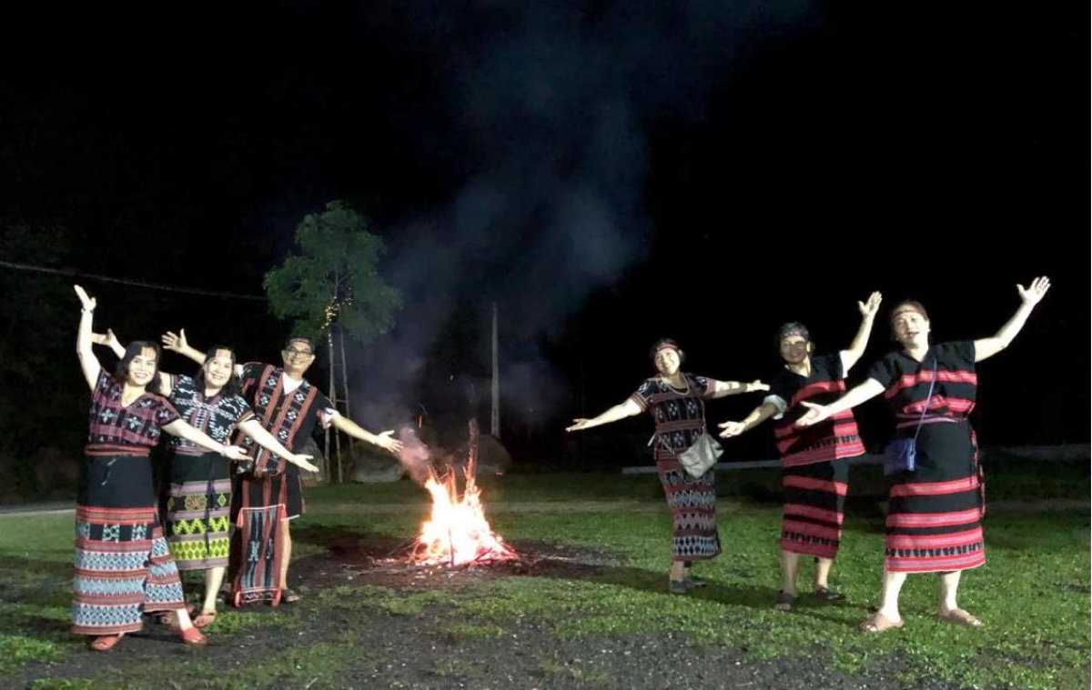 A Lưới chú trọng khai thác bản sắc văn hóa truyền thống của đồng bào dân tộc thiểu số gắn với phát triển du lịch. Ảnh: Tiêu Dao