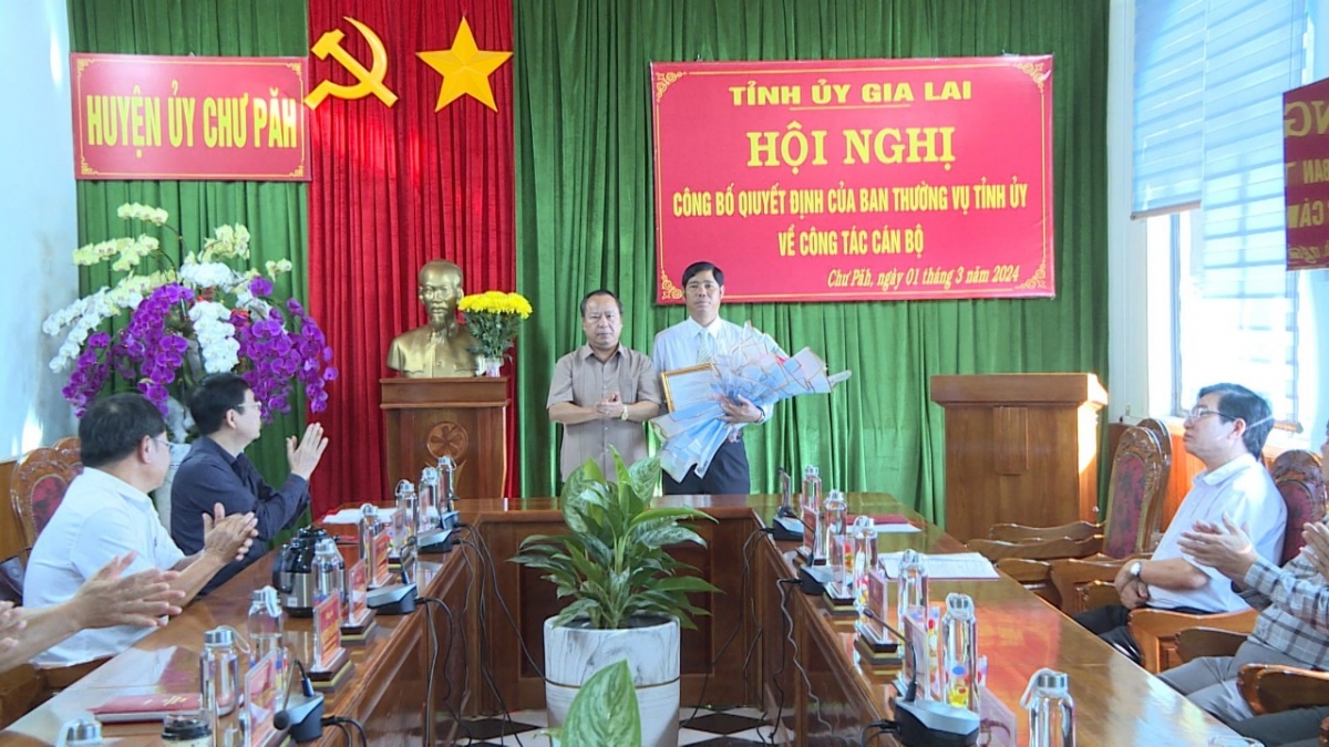 Pôa Trần Minh Sơn (râng reăng) – Kăn hnê ngăn Vi ƀan Măt trâ̆n Tơnêi têa Việt Nam kong pơlê Gia Lai ki nếo