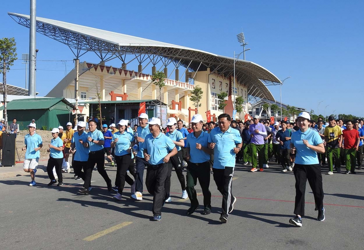 

Kăn teăng mâ veăng leh veăng kơtâu rơtế mơhnhôk Hâi kơtâu Olympic xua ivá tâi tâng kuăn pơlê