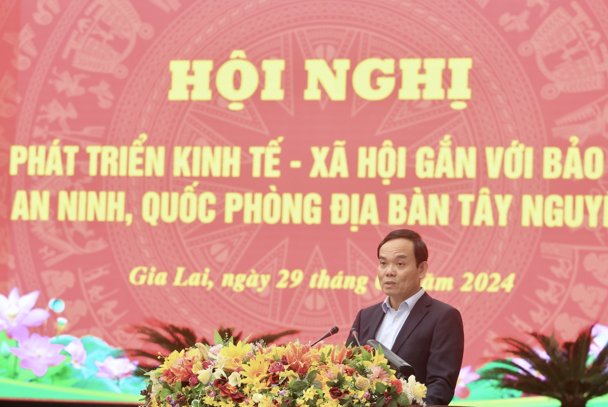 Groi Thủ tướng Chính phủ Trần Lưu Quang ntoh nau tâm nar rƀŭn