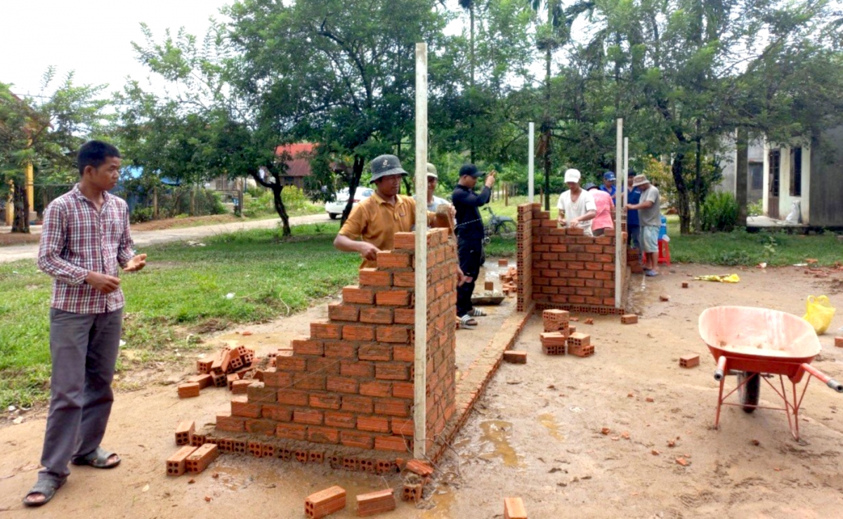 Cau bơsram ờ sa priă bơto broă lơh, geh dong kờl priă sa, priă lòt rê, geh càn priă lơh broă halà yal tơnggit jòi broă lơh dipal