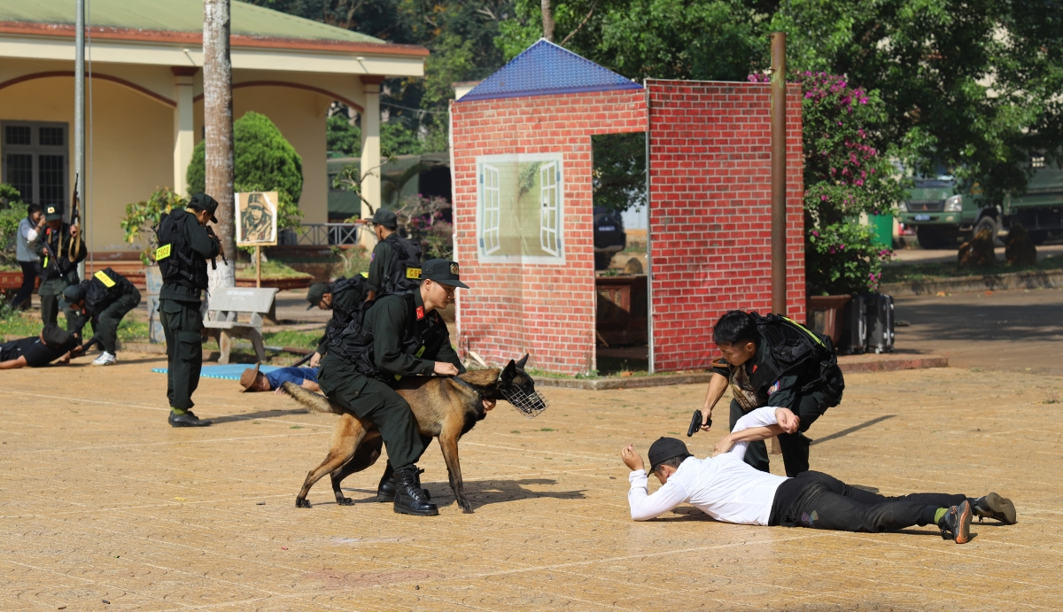 Tàp broă ai lơh pơn yơu dong klàs cau gơtìp kup ris, kup bol sò tơm iơh bơsak