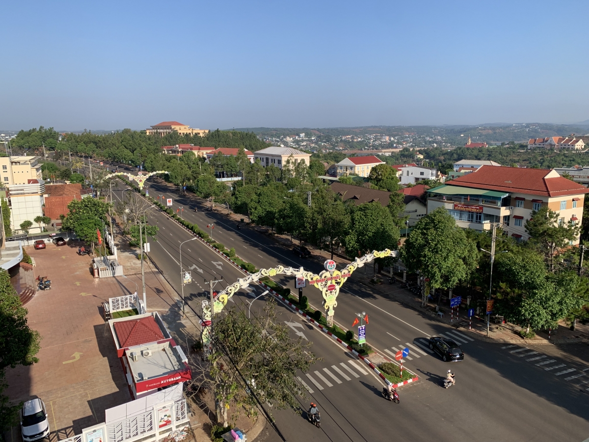 
Ưh kơ đei dơnŏk duk, ưh kơ đei trong gre treng, Dak Nông pơma hơdrô̆, tơring Pơma atŭm ‘meh vă atŏk tơ iung kăl gơnang trong glung đei lăng ba, tơmơ̆t jên jang.