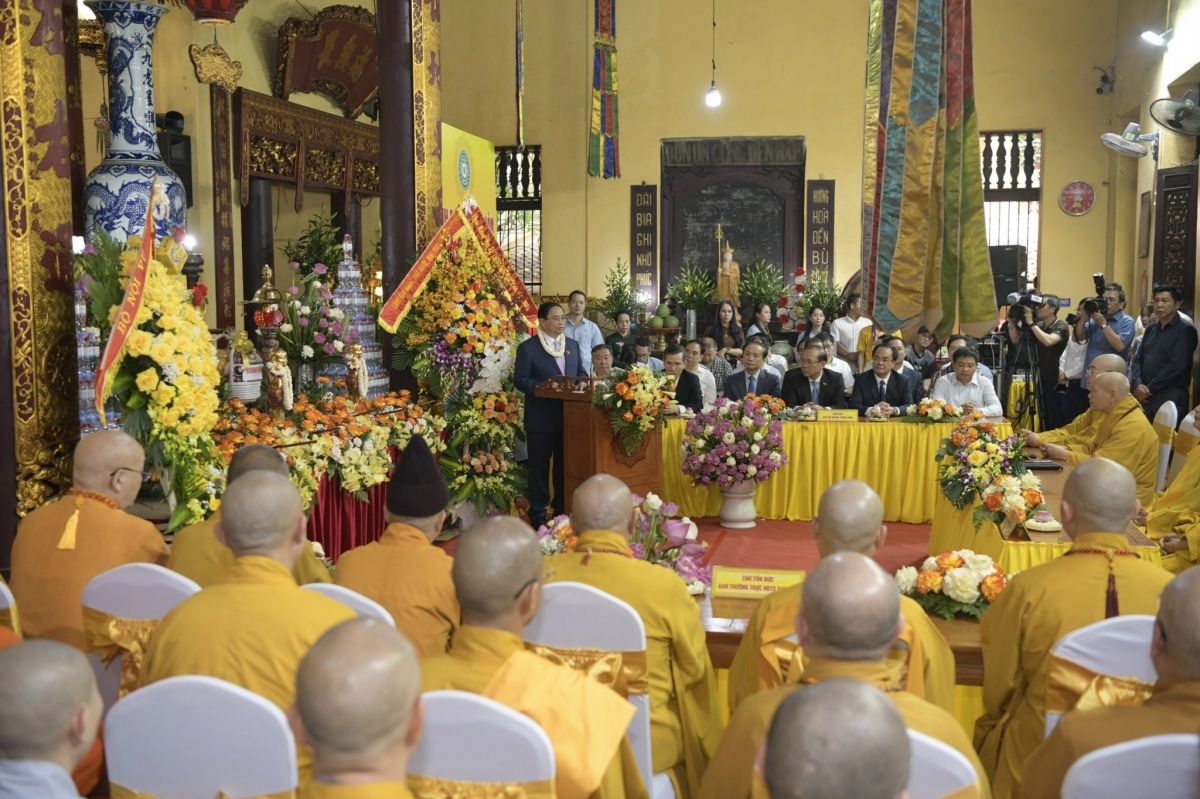 
Thủ tướng ồng Phạm Minh Chính đơs tàm dơ̆ gờm chờ tơngkah kir sơnrai ngai deh Yàng Phờk