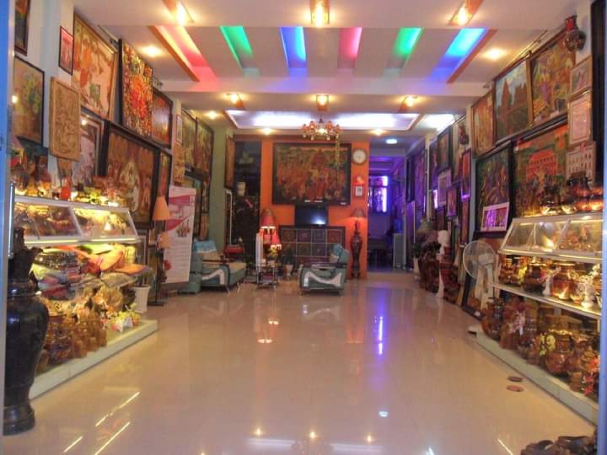 Labik prang iek  thaot binguk di Ths, hoa si Nguyen Che Kim Trung