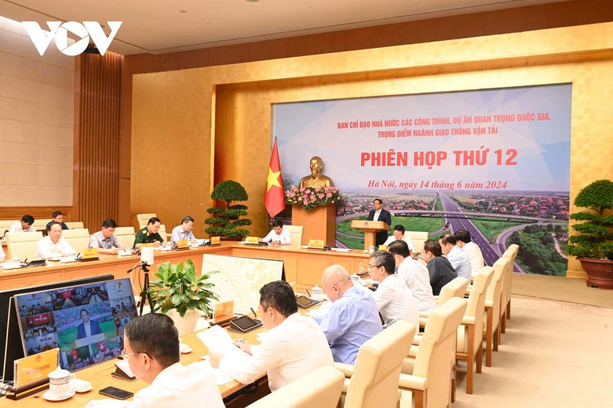 Pr’họp g’luh 12 âng Ban K’đhơợng xay