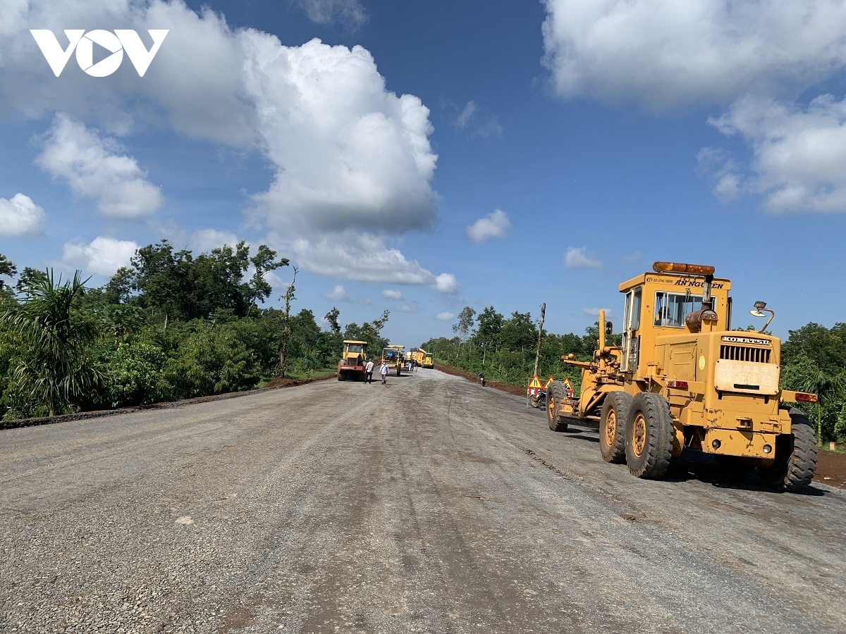 Tơdroăng tơkêa bro troăng kân Hồ Chí Minh troăng ví peăng mâ hâi lo Ƀuôn Ma Thuột dế hrá tiô tơdroăng pơkâ pro