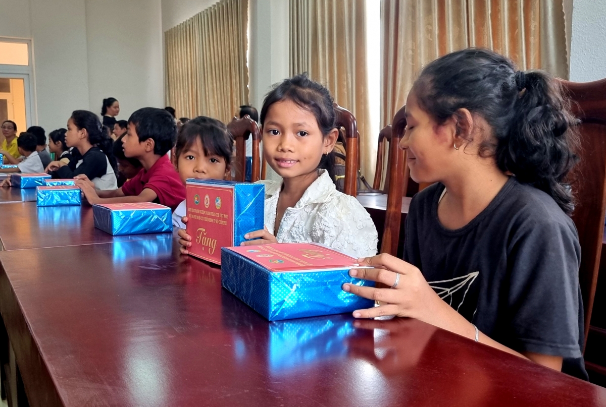 Tơdroăng phiu ro dêi mâu vâi o drêng tơdah kơxuô tơmeăm ing tơdroăng