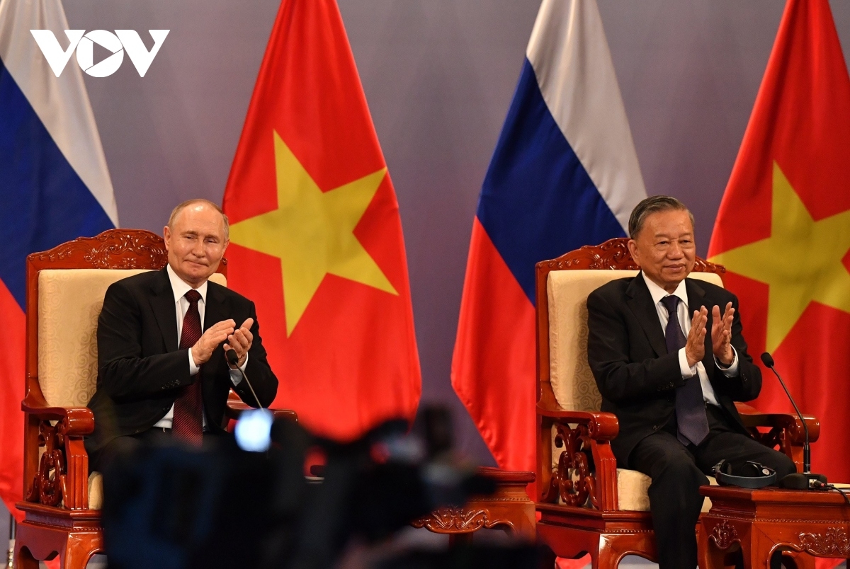 
Củ tịc lơgar ồng Tô Lâm mờ Kwang atbồ lơgar Nga ồng Vladimir Putin