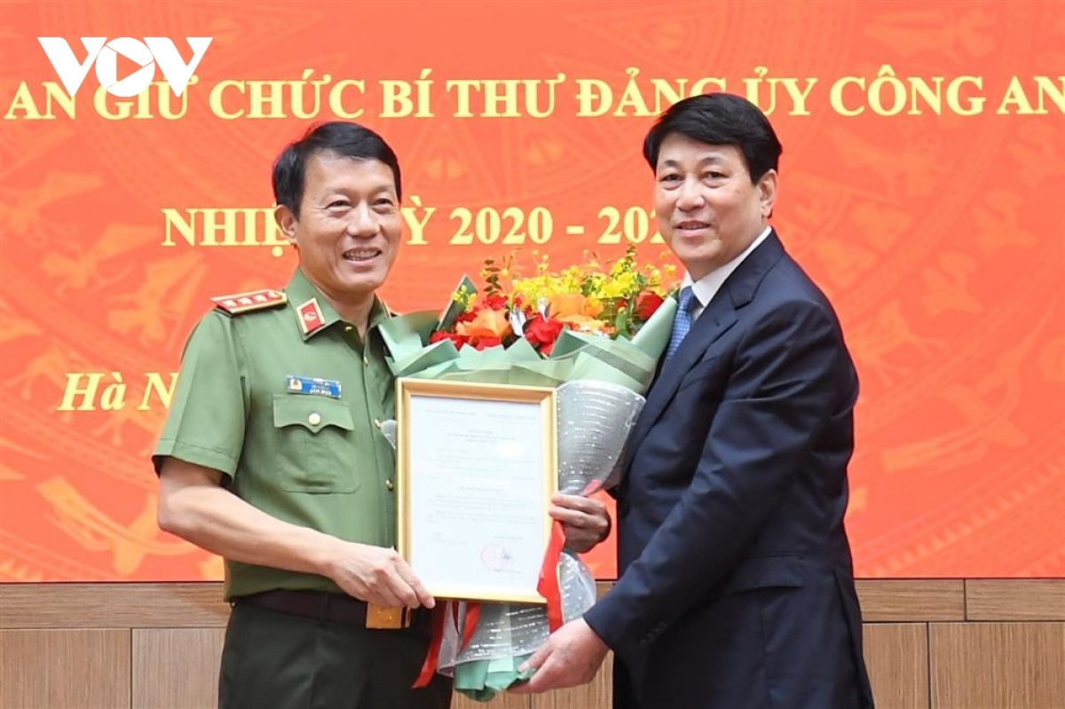 Thường trực Ban Bí thư Lương Cường cher Quyết định lâng cher pô hơnh deh Thượng tướng Lương Tam Quang