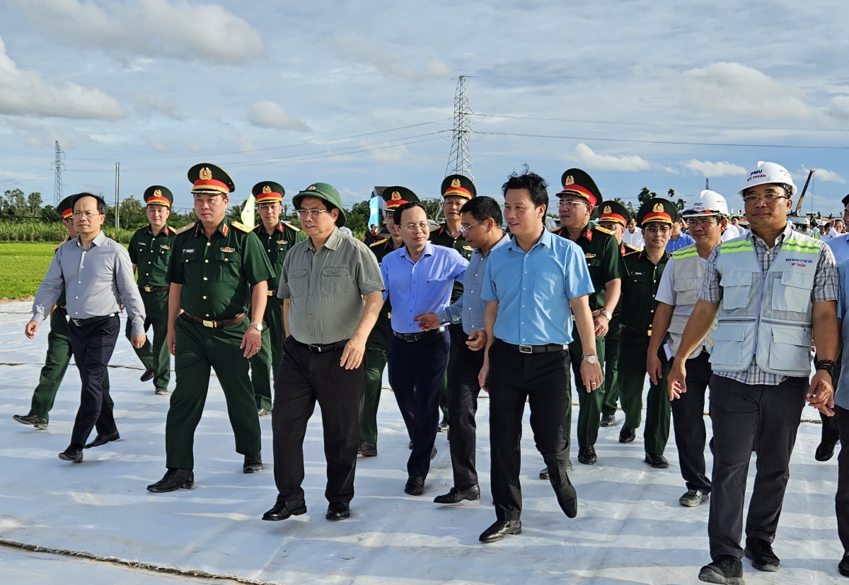 Khua dêh čar ơi Phạm Minh Chính nao pel ĕp akŏ bruă man pơkra jơlan Cần Thơ-Cà Mau