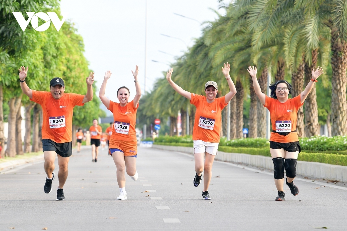 Đây không đơn thuần là ngày hội của những người làm báo phát thanh, mà ở đó còn là nơi tụ họp của những người yêu làn sóng phát thanh.