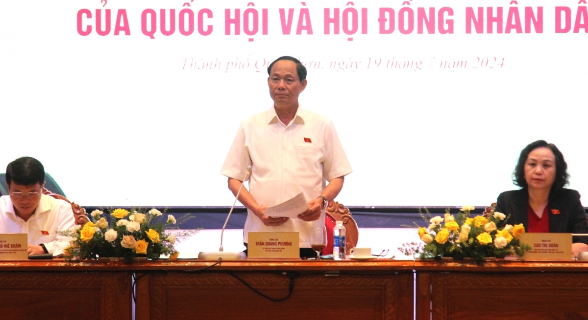 
Phŏ Kơdră Quốc hội Trần Quang Phương pơma tŏ Hop akŏm